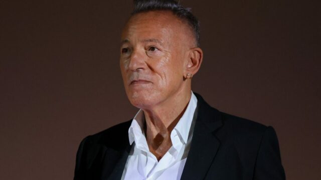 Bruce Springsteen dedica 'terra prometida' a Renee Good, critica 'táticas da Gestapo' que levam cidadãos a serem 'assassinados': 'O ICE deveria tirar o F- de Minneapolis'
