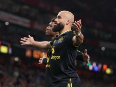 Bryan Mbeumo conseguiu algo contra o Arsenal que nenhum outro jogador do Man Utd conseguiu desde Robin van Persie O Manchester United comemora o gol contra o Arsenal.