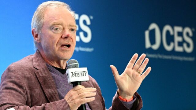 CEO da Roku fala sobre novo streamer sem anúncios de CEO da Roku fala sobre novo streamer sem anúncios de US$ 3/mês e prevê que o primeiro ‘filme de sucesso 100% gerado por IA’ será lançado nos próximos três anos