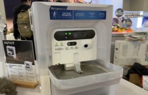 CES 2026: Este dispensador de água usa reconhecimento facial para rastrear os hábitos de consumo de seus gatos CES 2026: Este dispensador de água usa reconhecimento facial para rastrear os hábitos de consumo de seus gatos