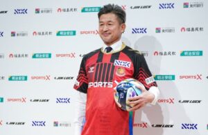 Cada segundo conta para o ‘Rei Kazu’ do Japão aos 58 anos Cada segundo conta para o 'Rei Kazu' do Japão aos 58 anos