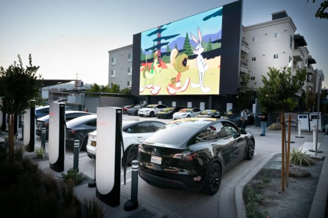 Califórnia atinge marco nas vendas de veículos elétricos
