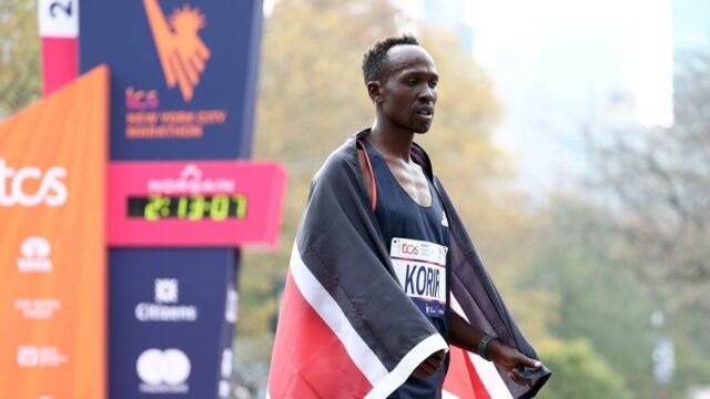 Campeão queniano da maratona de Nova York, Albert Korir, suspenso por doping
