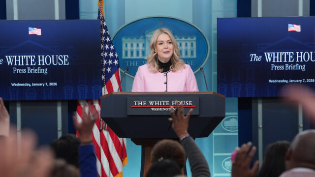 Casa Branca: Petroleiros apreendidos violaram sanções, tripulações podem ser processadas Casa Branca: Petroleiros apreendidos violaram sanções, tripulações podem ser processadas