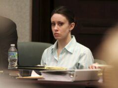 Casey Anthony chama JD Vance sobre comentários sobre tiroteio em Minneapolis ICE Casey Anthony no tribunal de Orlando