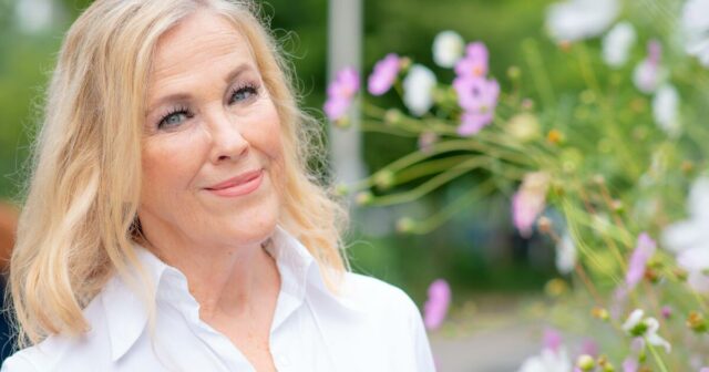 Catherine O'Hara, estrela de 'Schitt's Creek' e 'Home Alone', morta aos 71 anos
