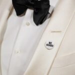 Mark Ruffalo e Sunrise Coigney chegam ao 83º Globo de Ouro