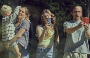 Charades Boards Family Thriller ‘Bloodsuckers’ do produtor de ‘Midsommar’ (EXCLUSIVO) Charades Boards Family Thriller 'Bloodsuckers' do produtor de 'Midsommar' (EXCLUSIVO)