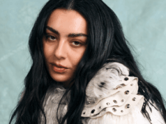 Charli xcx diz que o argumento de venda original do filme ‘Brat’ era muito focado na gravadora e chama o Oscar de Ariana Grande de ‘surpresa’: ‘Ela é incrível e vai com força total’ Charli xcx diz que o argumento de venda original do filme 'Brat' era muito focado na gravadora e chama o Oscar de Ariana Grande de 'surpresa': 'Ela é incrível e vai com força total'