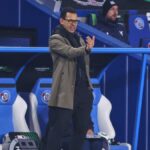 Chelsea anuncia Liam Rosenior como novo técnico com contrato até 2032