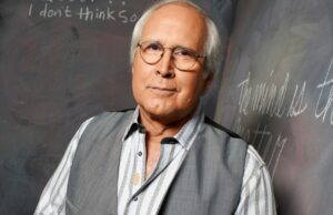 Chevy Chase diz ‘Não sou racista’ quando questionado sobre a saída da ‘comunidade’: O programa ‘não foi uma experiência ruim’. Eu simplesmente não pensei que fosse tão bom’ Chevy Chase diz 'Não sou racista' quando questionado sobre a saída da 'comunidade': O programa 'não foi uma experiência ruim'. Eu simplesmente não pensei que fosse tão bom'