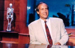 Chevy Chase ficou ‘deprimido’ depois que seu programa noturno da Fox foi cancelado após 6 semanas: ‘Ele iria para a cama e não sairia’ Chevy Chase ficou ‘deprimido’ depois que seu programa noturno da Fox foi cancelado após 6 semanas: ‘Ele iria para a cama e não sairia’