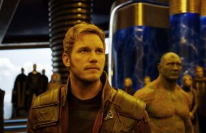 Chris Pratt apresentou à Marvel uma ideia ‘ótima’ para o retorno do Senhor das Estrelas e enviou a James Gunn uma foto usando uma máscara de Batman: ‘Eu fiz Photoshop’ e ele riu Chris Pratt apresentou à Marvel uma ideia 'ótima' para o retorno do Senhor das Estrelas e enviou a James Gunn uma foto usando uma máscara de Batman: 'Eu fiz Photoshop' e ele riu