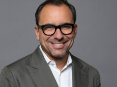 Christian Vesper deixa o cargo de CEO global de teatro e cinema da Fremantle Christian Vesper deixa o cargo de CEO global de teatro e cinema da Fremantle