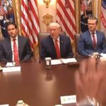 Cidade dos EUA pede respostas após tiroteios fatais no ICE