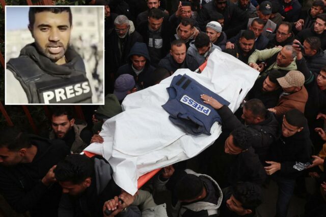 Cinegrafista recém-casado que trabalhava para a CBS entre os três mortos em ataque aéreo enquanto Israel os acusa de ligação com o Hamas
