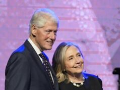 Clintons se recusam a testemunhar na investigação de Epstein ‘projetada para resultar em nossa prisão’ Jeffrey Epstein e Bill Clinton juntos em uma imagem sem data divulgada no ano passado como parte dos chamados arquivos Epstein.