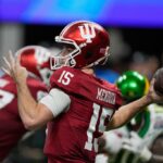 College Football Playoff: Miami é a escolha (vs. a propagação) à medida que o debate sobre a expansão esquenta antes do prazo