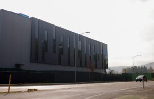 Comissão de Planejamento apoia projeto industrial em Oakley, apesar dos temores sobre data centers Comissão de Planejamento apoia projeto industrial em Oakley, apesar dos temores sobre data centers