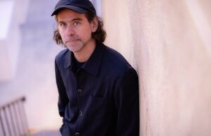 Como Bryce Dessner colocou ‘um pouco de poeira no som’ de ‘Train Dreams’ da Netflix Como Bryce Dessner colocou 'um pouco de poeira no som' de 'Train Dreams' da Netflix