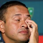 Usman Khawaja (foto) ficou visivelmente emocionado ao fazer seu anúncio de aposentadoria