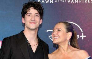 Como a estrela ‘Tangled’ Milo Manheim está seguindo os passos da mãe Camryn Manheim Como a estrela 'Tangled' Milo Manheim está seguindo os passos da mãe Camryn Manheim