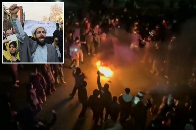 Como as minorias étnicas do Irão podem desempenhar um papel importante no destino mortal do regime à medida que os protestos continuam
