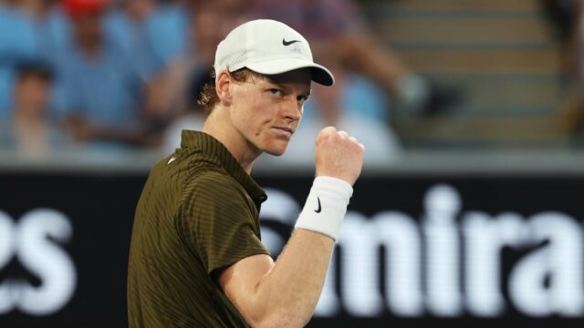 Como assistir Djokovic x Sinner online gratuitamente
