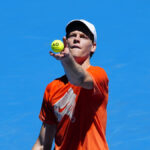 Como assistir Sinner vs. Gaston online gratuitamente