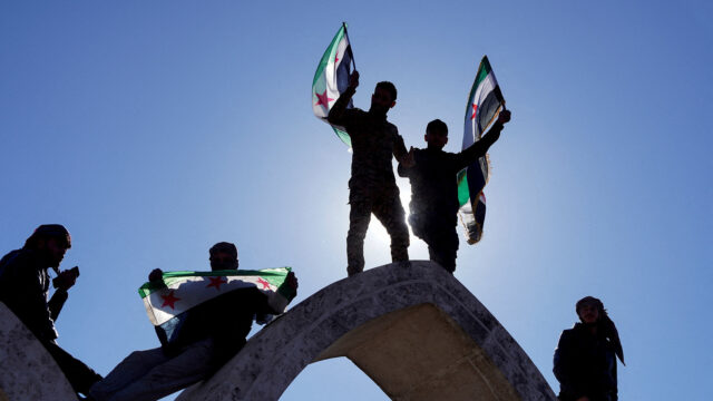 Como o exército sírio empurrou as forças lideradas pelos curdos para fora do território rico em petróleo
