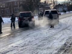 Como se desenrolou o dia depois que o agente do ICE atirou fatalmente em Renee Good Como se desenrolou o dia depois que o agente do ICE atirou fatalmente em Renee Good