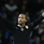 Conte e Napoli ficam aquém do Chelsea e são eliminados da corrida da Liga dos Campeões