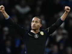 Conte e Napoli ficam aquém do Chelsea e são eliminados da corrida da Liga dos Campeões Conte e Napoli ficam aquém do Chelsea e são eliminados da corrida da Liga dos Campeões