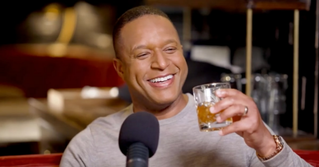 Craig Melvin lança um novo podcast, 'Glass Half Full'. Veja Craig Melvin lança um novo podcast, 'Glass Half Full'. Veja o trailer