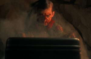 Criadores de ‘Stranger Things’ compartilham detalhes da série spinoff após o final Maksim Blatt como o jovem Henry em