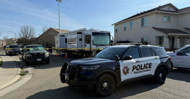 Homem-encontrado-culpado-de-matar-pais-na-frente-da-irmã