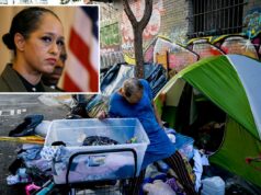 Criminosos violentos estão escapando da prisão em São Francisco usando a brecha do Tribunal de Drogas Deliada Valdez, 64 anos, vasculha uma caixa transparente de pertences ao lado de sua barraca verde em uma calçada de São Francisco.