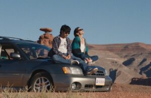 Crítica de ‘Hot Water’: A tradição do American Road Movie ganha uma reviravolta intercultural Crítica de 'Hot Water': A tradição do American Road Movie ganha uma reviravolta intercultural