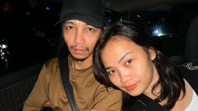 Cronologia da esposa de Fiersa Besari sendo atropelada por um Cronologia da esposa de Fiersa Besari sendo atropelada por um carro em Gambir, a atitude do agressor o deixa furioso!