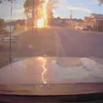 O motorista se assustou quando o ferrolho bateu bem na sua frente em Bellingen, NSW, na noite de sexta-feira.