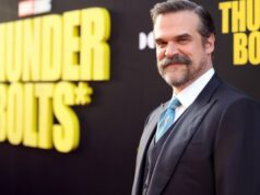David Harbour sai do drama de holofotes de Tony Gilroy, ‘Behemoth!’ David Harbour sai do drama de holofotes de Tony Gilroy, 'Behemoth!'