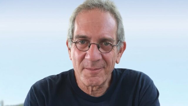 David Siegel, produtor de longa data de 'Final Destination' e Pam Abdy e Mike DeLuca