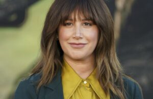 Depois que Ashley Tisdale chama o grupo de mães de ‘colégio demais’, o marido de Hilary Duff joga uma bomba fedorenta Depois que Ashley Tisdale chama o grupo de mães de 'colégio demais', o marido de Hilary Duff joga uma bomba fedorenta