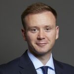 O parlamentar Fred Thomas publicou uma carta assinada por 61 parlamentares trabalhistas em apoio à proibição de menores de 16 anos nas redes sociais