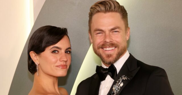 GettyImages-2219103025-Derek-Hough-Esposa-Hayley-Erbert-Baby-Álbum-promoção