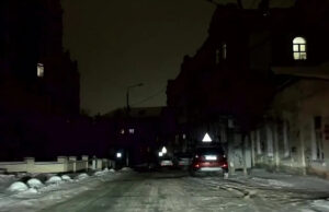 Dirija através do apagão de Kyiv depois que ataques russos atingiram a rede elétrica Yahoo news home