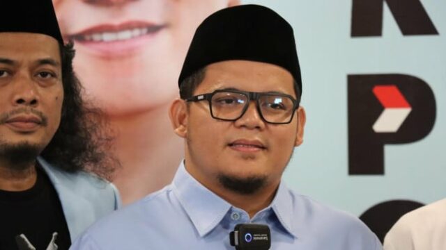 Discurso sobre eleições regionais através do DPRD, voluntário do GBK: Discurso sobre eleições regionais através do DPRD, voluntário do GBK: eleições diretas tornam as pessoas pragmáticas