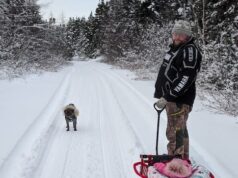 Donos de animais de estimação pedem sinalização e regulamentação de captura perto de trilhas comunitárias Ícone de conversão de texto em fala