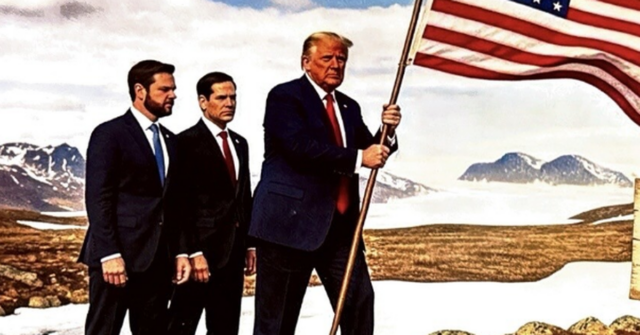 O presidente Donald Trump ouve uma pergunta de um repórter durante uma coletiva de imprensa na Casa Branca em Washington, terça-feira, 20 de janeiro de 2026. (AP Photo/Mark Schiefelbein)