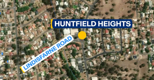 Duas pessoas foram levadas às pressas para o hospital após o tiroteio em Adelaide, o atirador ainda está fugindo
